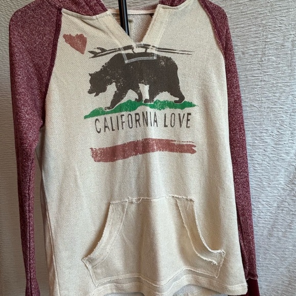 California Love Bear Hoodie - Picture 2 of 9